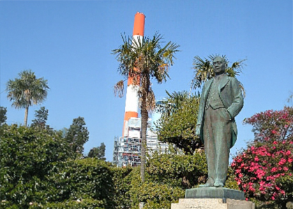 野口遵翁の銅像